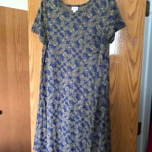 Lularoe Carly size medium